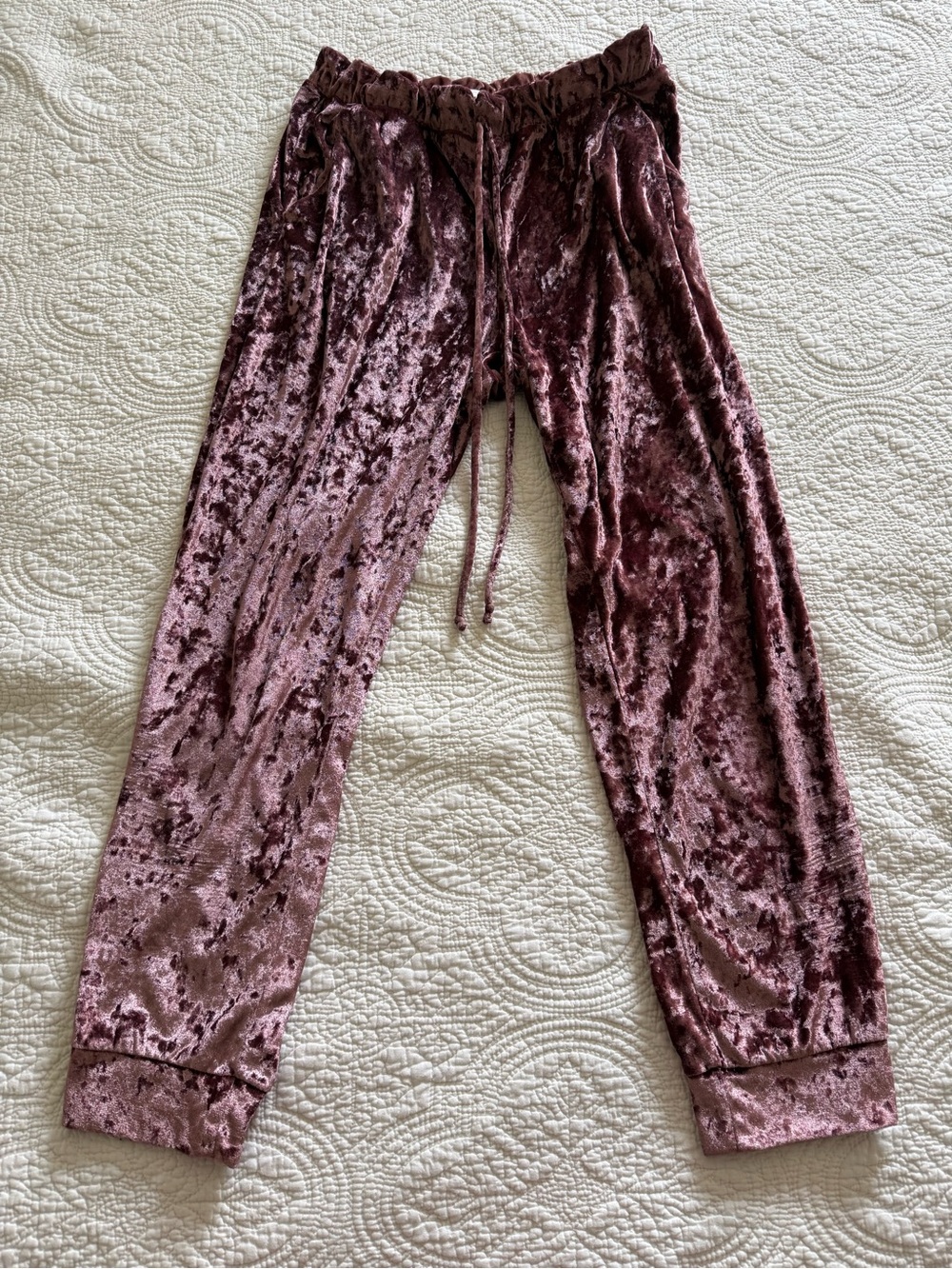 Mosaic + Co Pink Crushed Velvet Sweatpants Size M